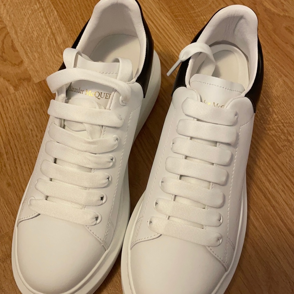 Alexander McQueen Oversized Sneaker